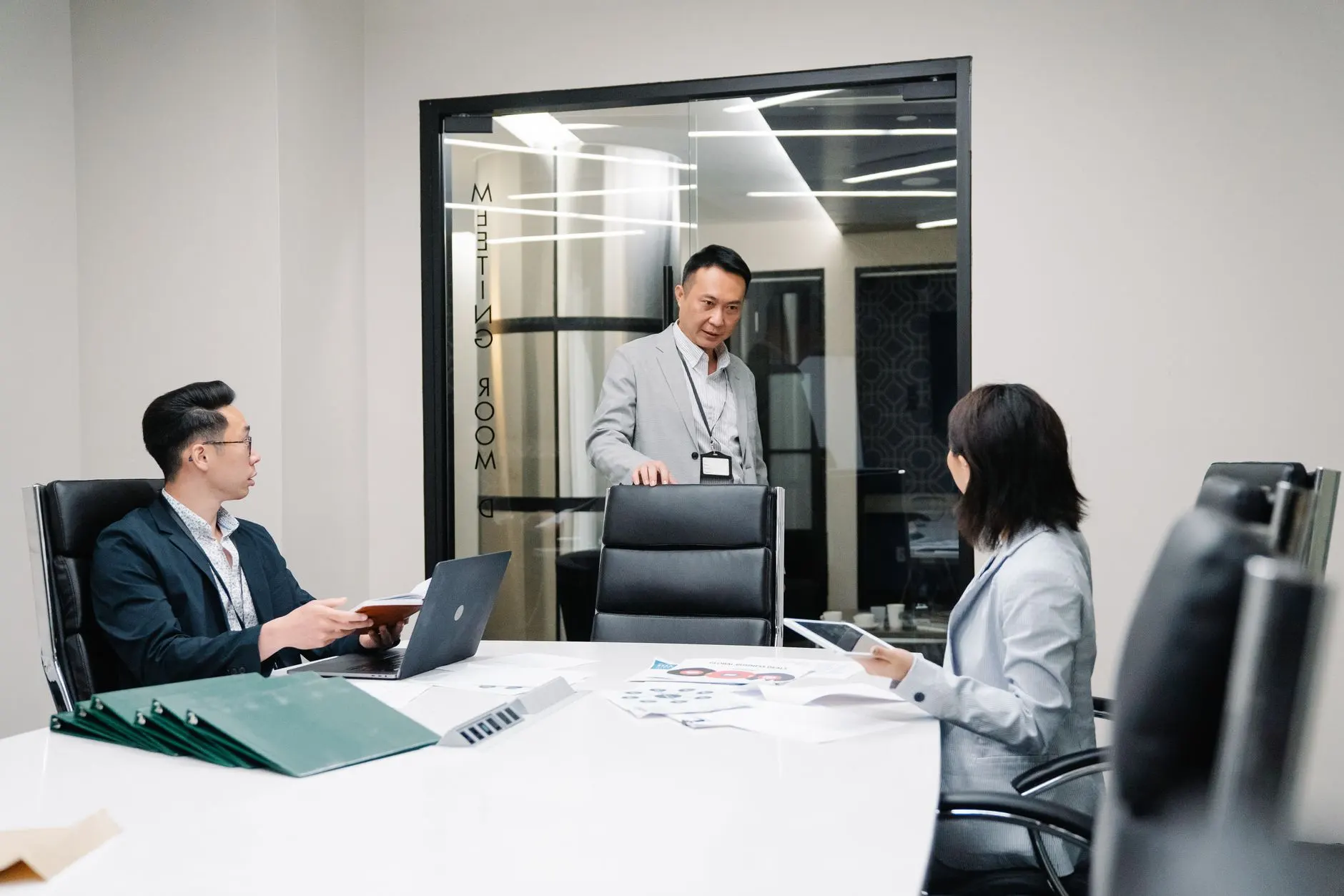 后厨托管服务模式对比:全托管与半托管的适用场景分析正文配图 1